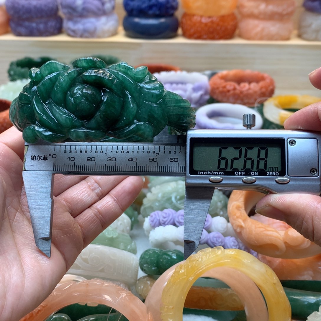 未镶嵌手镯石英质玉