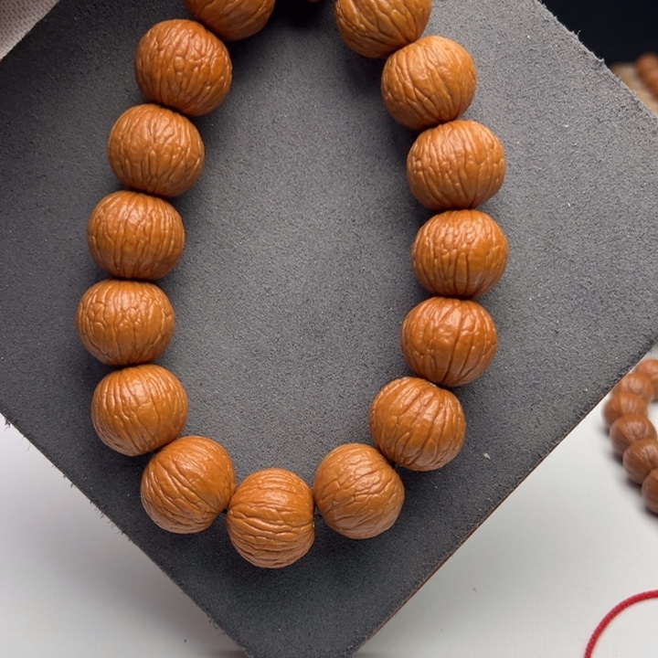 半***府吊坠猴头核桃聚宝盆