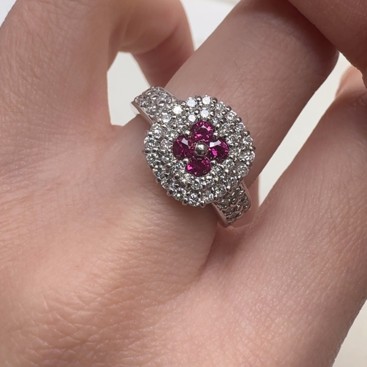 红宝石戒指未镶嵌