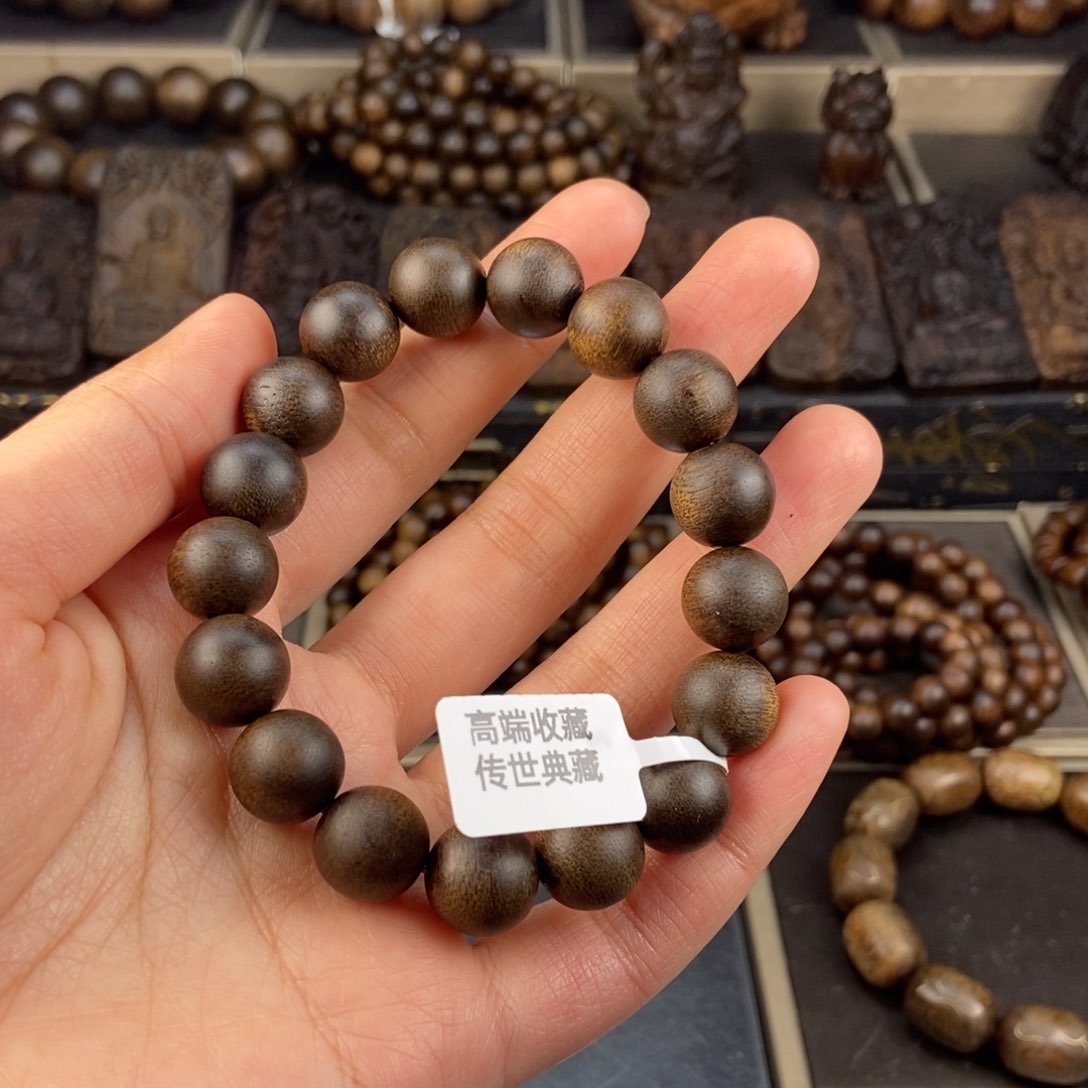 沉香手串骚*表越南芽庄白奇楠