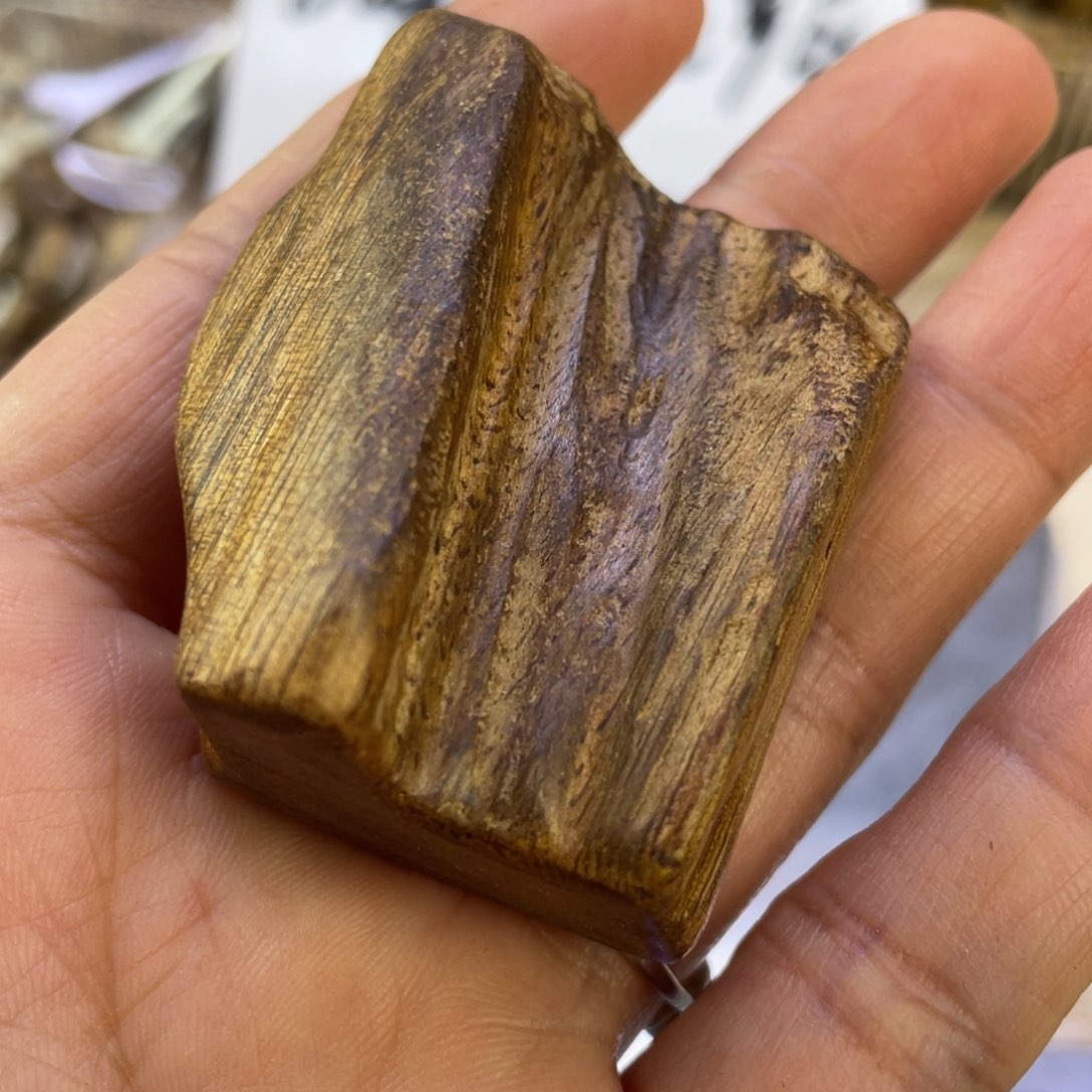 沉香碎屑沉香都彭老料13.3克碎料