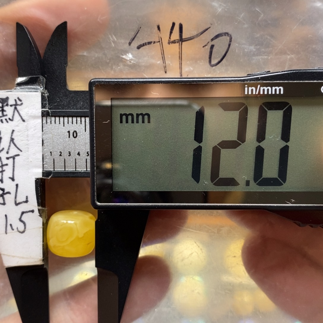 未镶嵌蜜蜡裸石黄白妖花老型蜡质好纹路妖