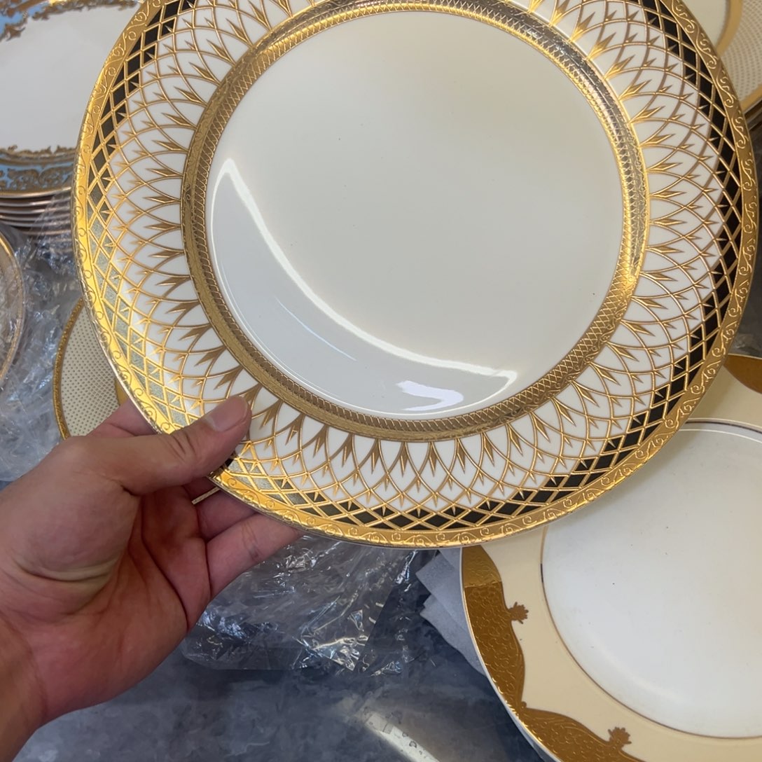 瓷片10.5寸平盘孤品微瑕