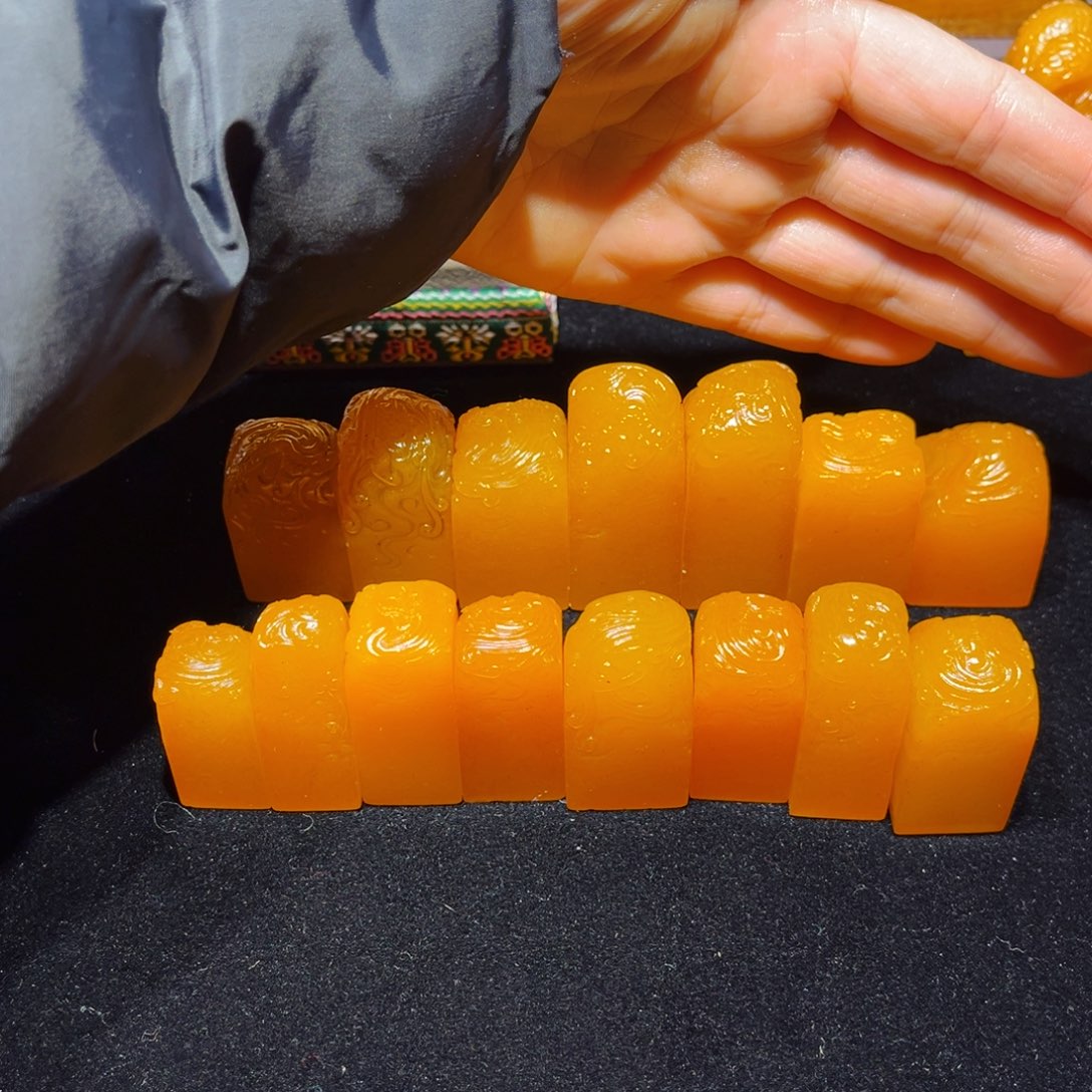 田黄石春**海石雕石雕石雕