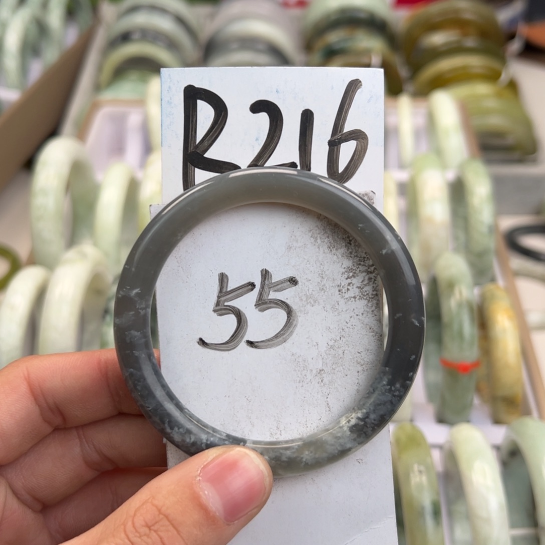 岫玉手镯未镶嵌天然岫玉