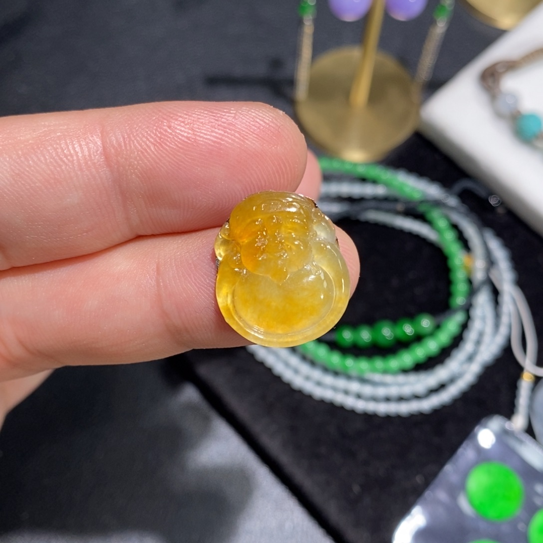 翡翠裸石黄翡财神