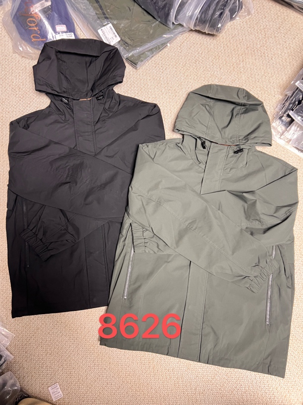 8626 老伙计小马刺绣连帽外套