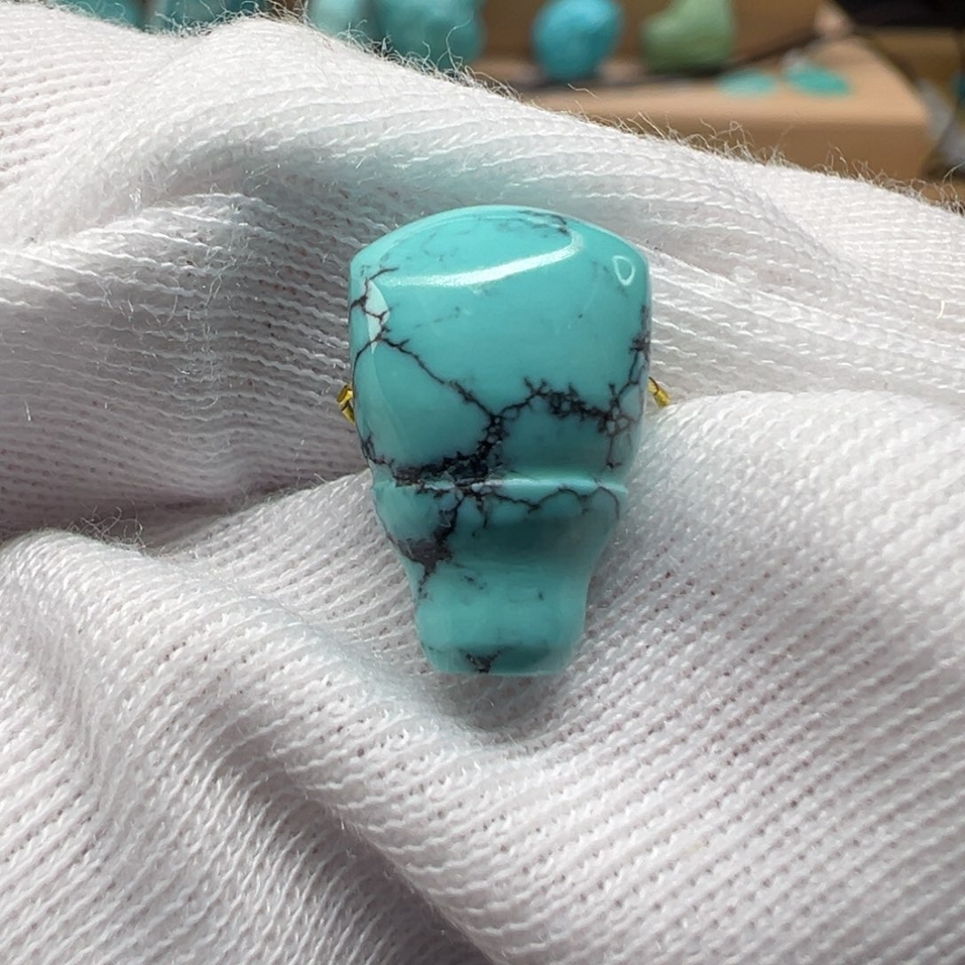 绿松石配饰未镶嵌