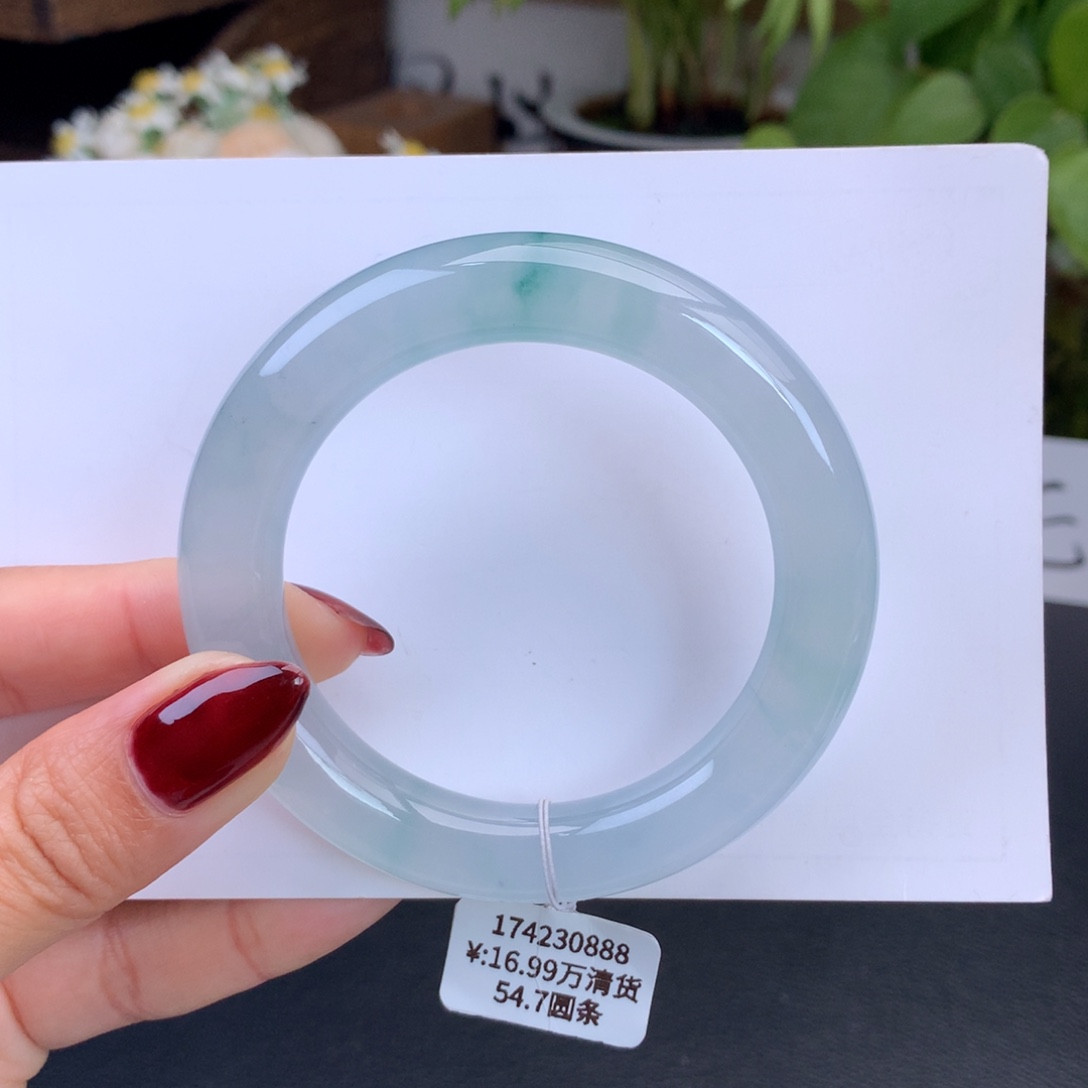 翡翠手镯未镶嵌冰胶莹光圆条手镯