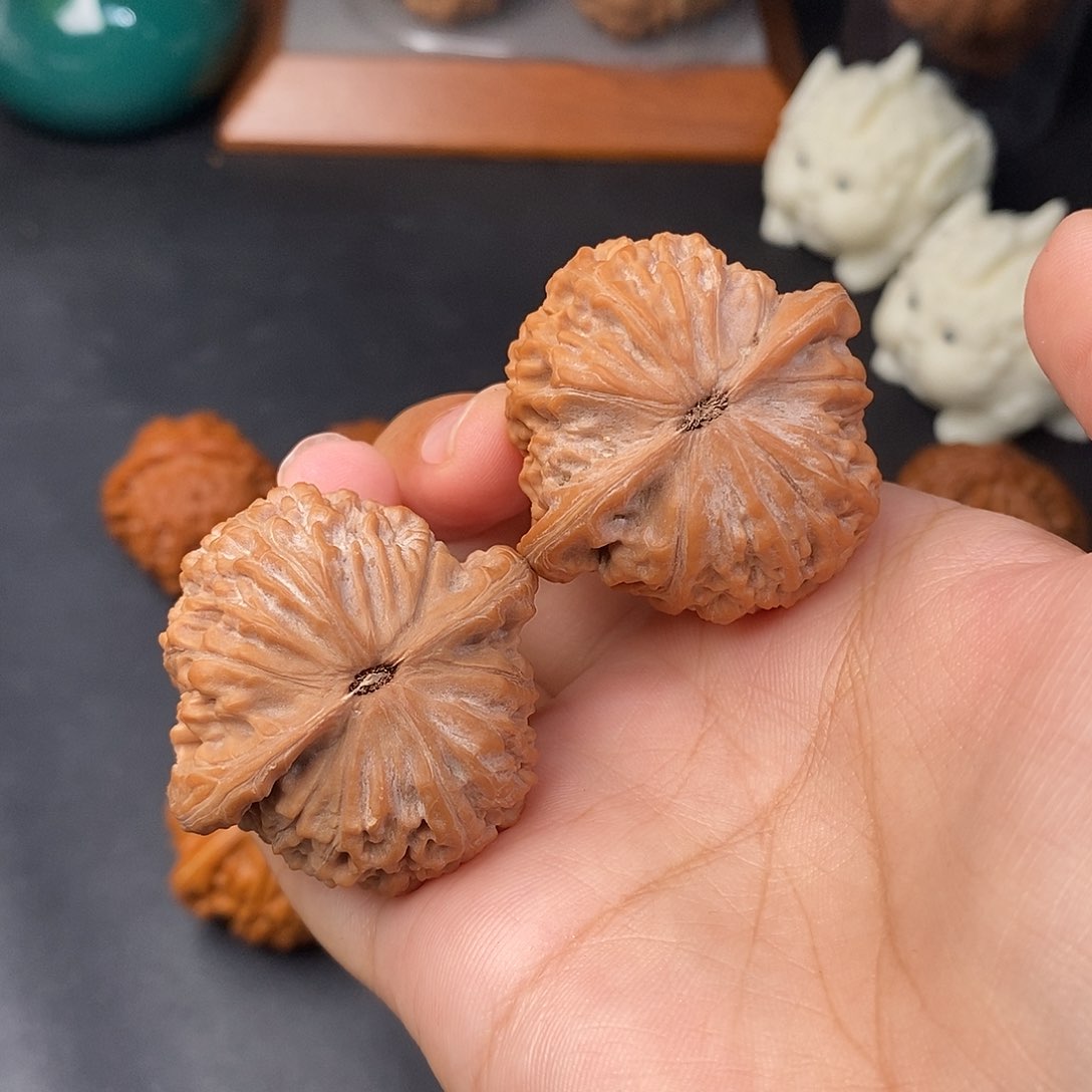 文玩核桃把件核老闷全品39+