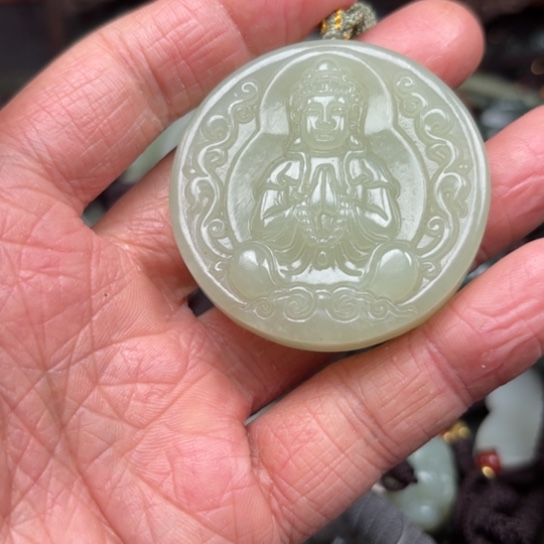 和田玉吊坠未镶嵌