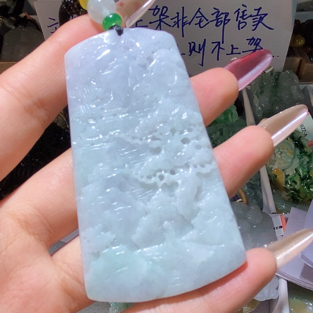 翡翠颈饰未镶嵌天然