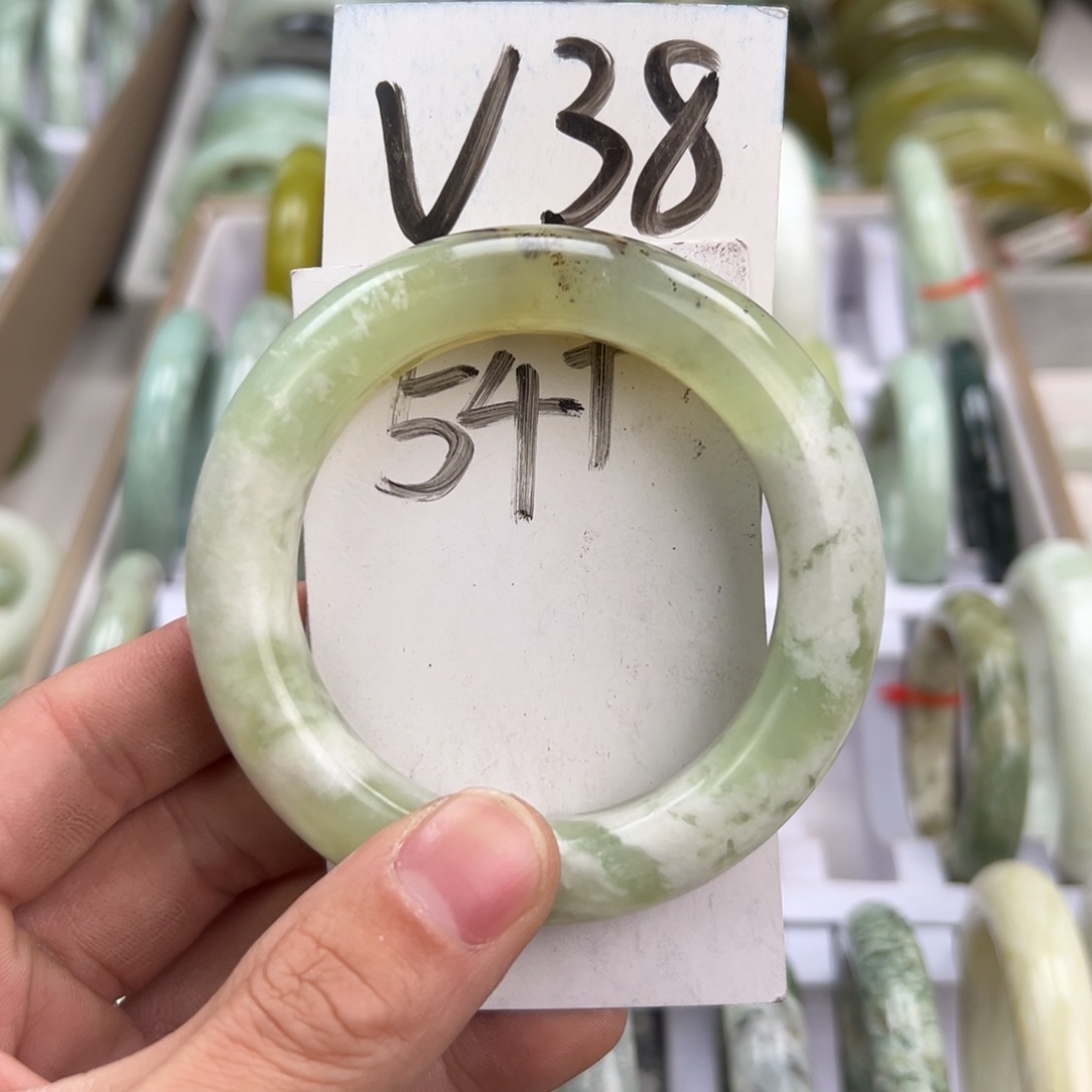 岫玉手镯未镶嵌天然岫玉