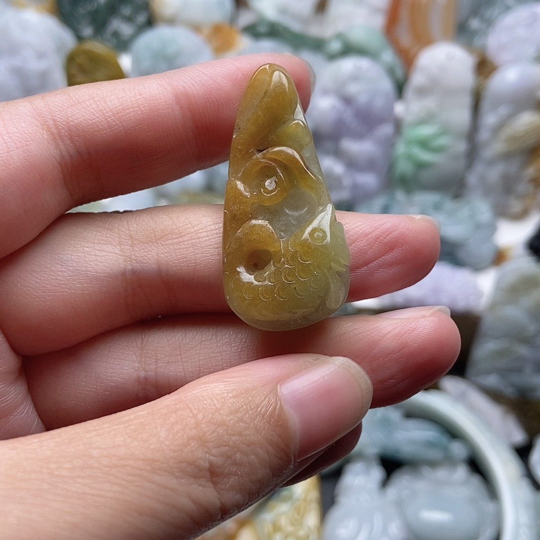 翡翠未镶嵌颈饰翡翠