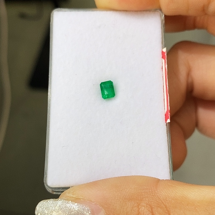 祖母绿裸石未镶嵌天然哥伦比亚祖母绿0.54克拉