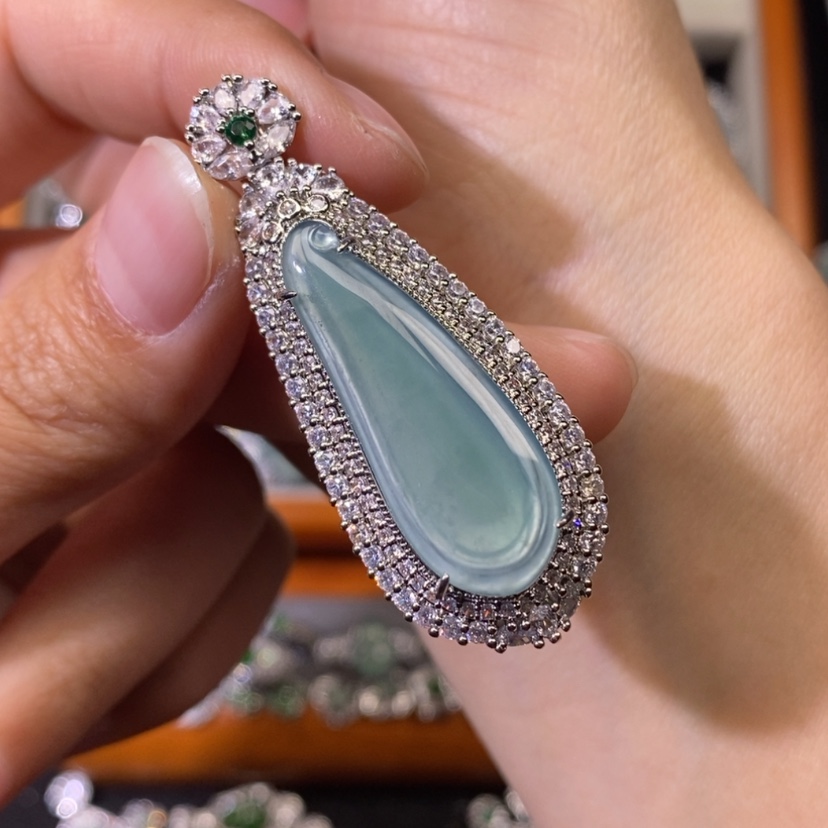 【闪购商品】翡翠颈饰未镶嵌天然