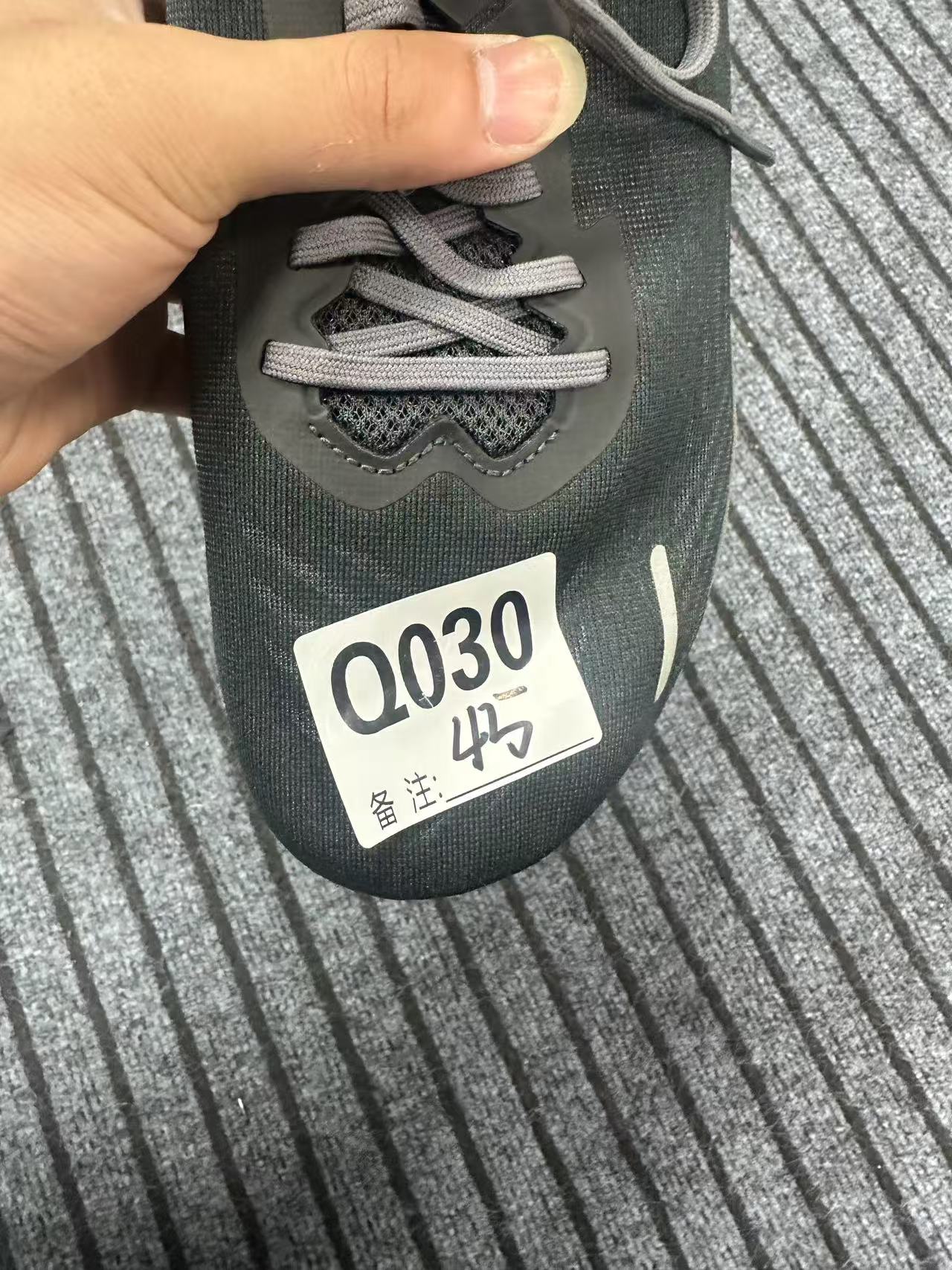 男女户外休闲鞋q030