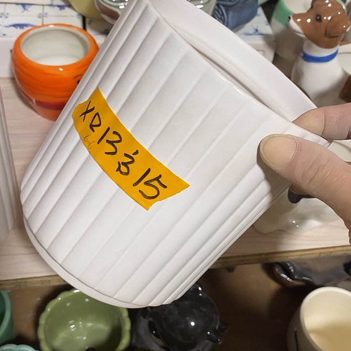 陶盆有孔 瑕疵针孔漏釉介意勿拍外口 13外高15