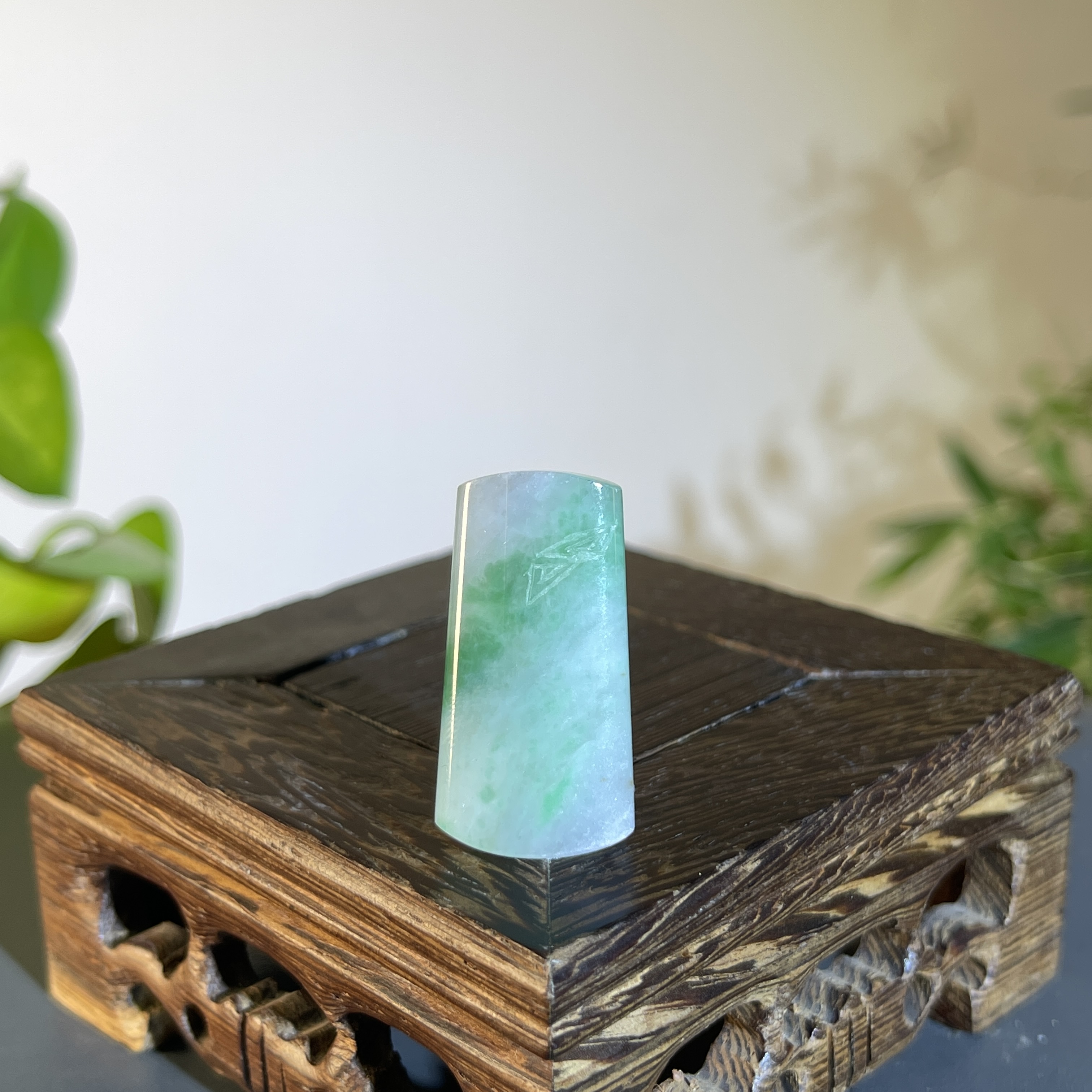 JTW26-71  天然缅甸A货翡翠  无事牌