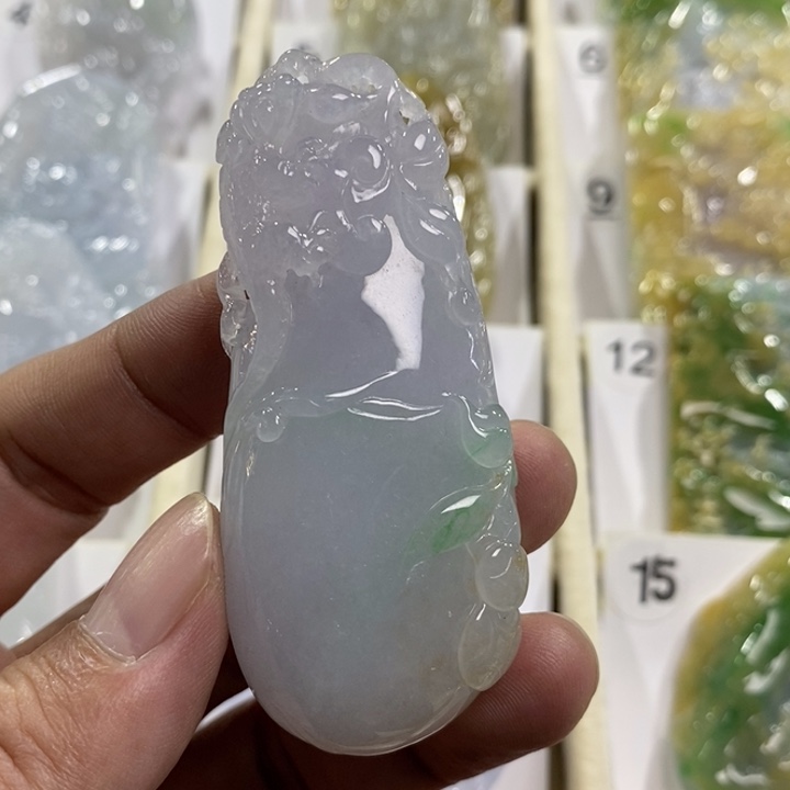 颈饰未镶嵌翡翠福瓜