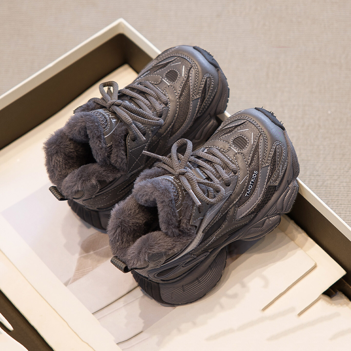 儿童雪地靴2025新款冬季女童大棉运动鞋大童加绒棉鞋男童棉靴保暖