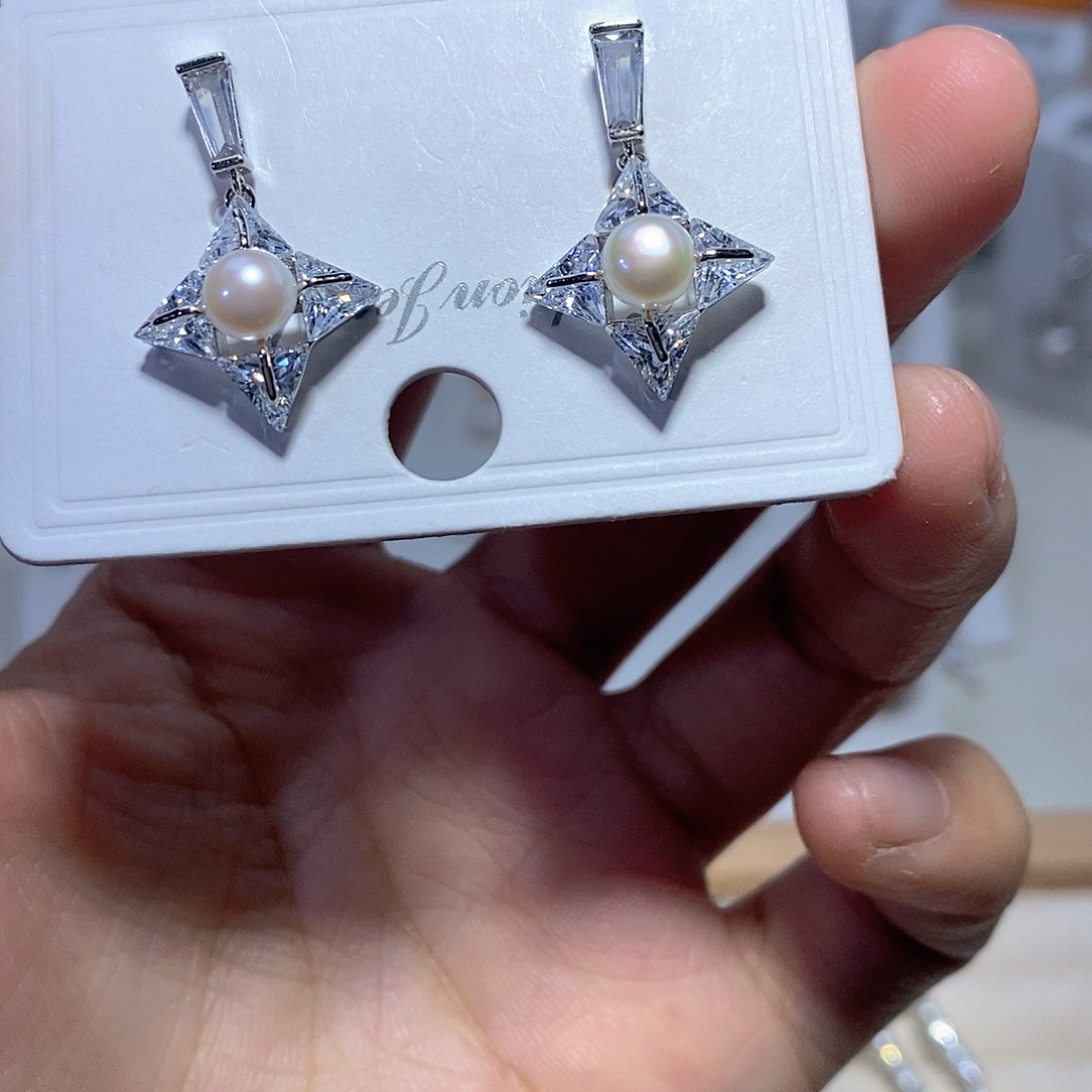 淡水珍珠未镶嵌耳饰