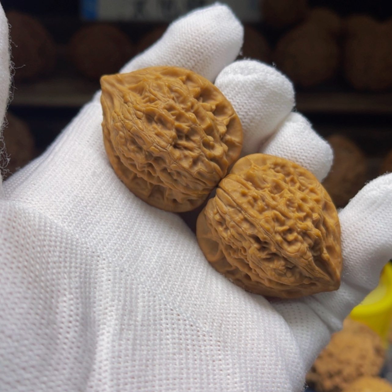 【闪购商品】核桃把件33尺寸野生鸡心