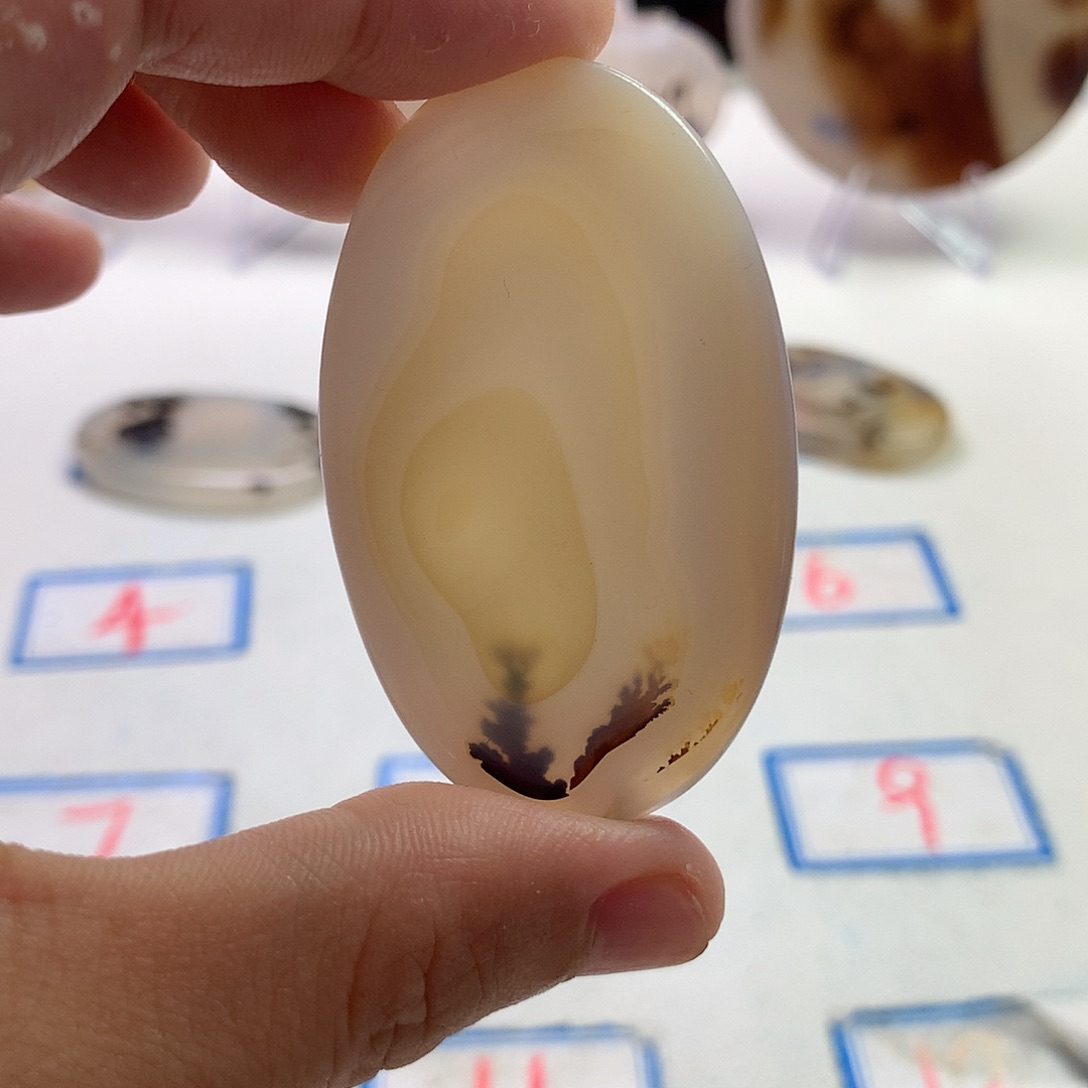 未镶嵌玛瑙/玉髓珠宝半成品