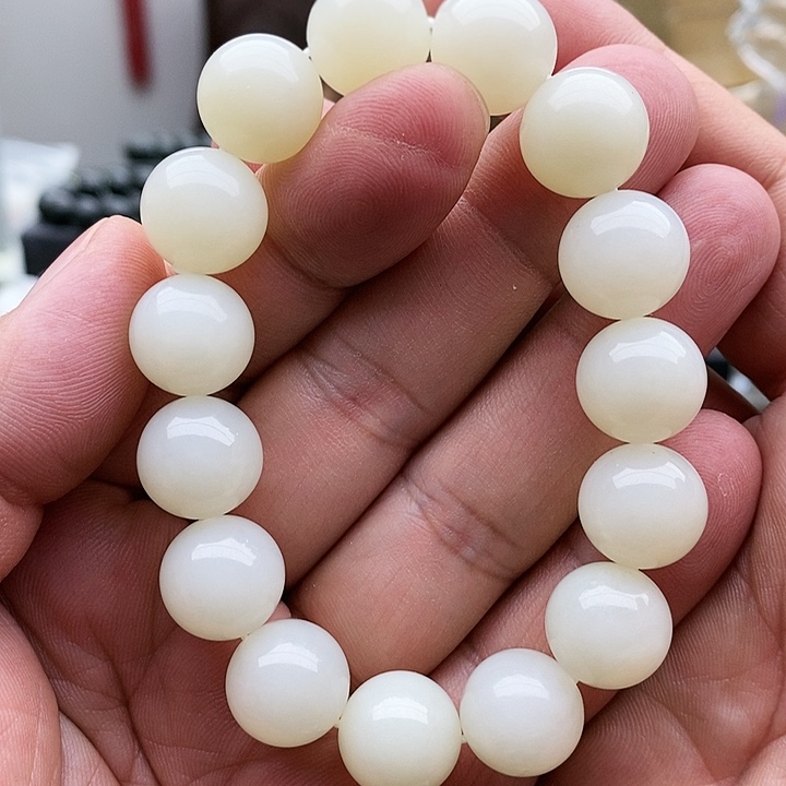 【闪购商品】未镶嵌手链和田玉14白