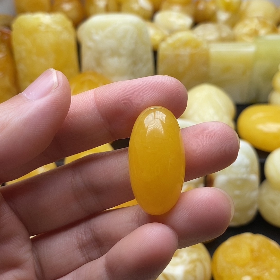 琥珀颈饰未镶嵌琥珀蜜蜡吊坠