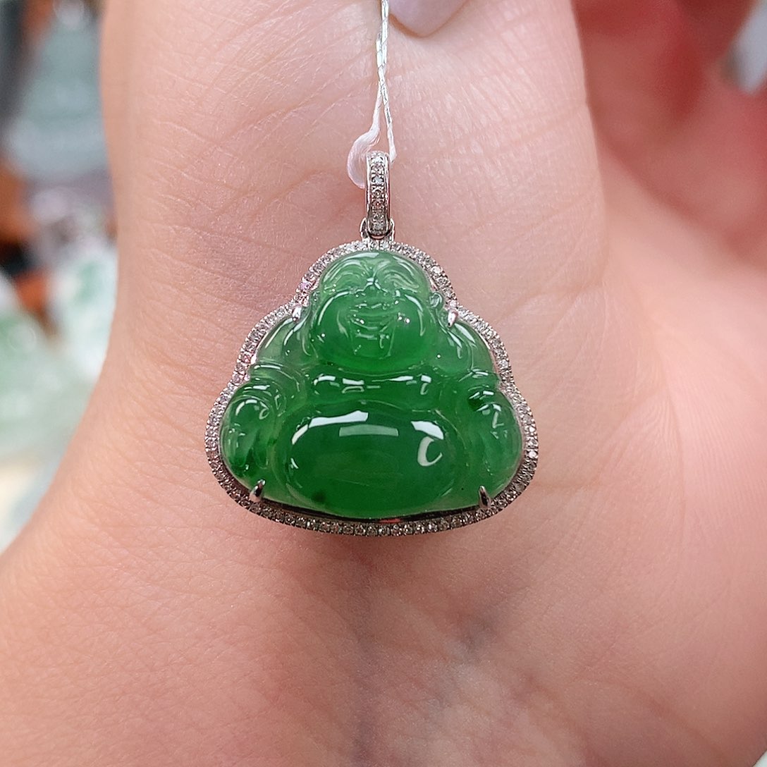 颈饰18K金镶嵌翡翠佛公