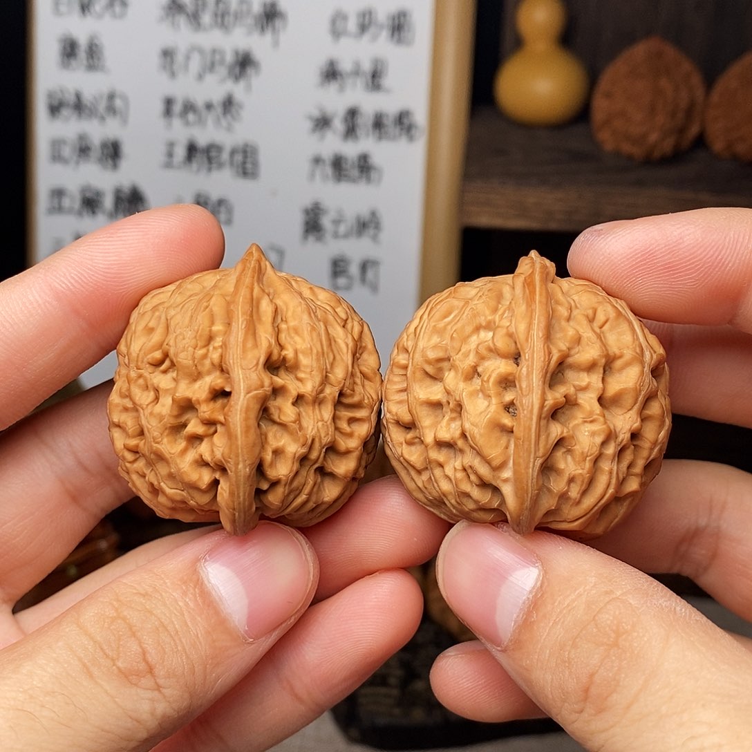 文玩核桃吊坠凤凰台