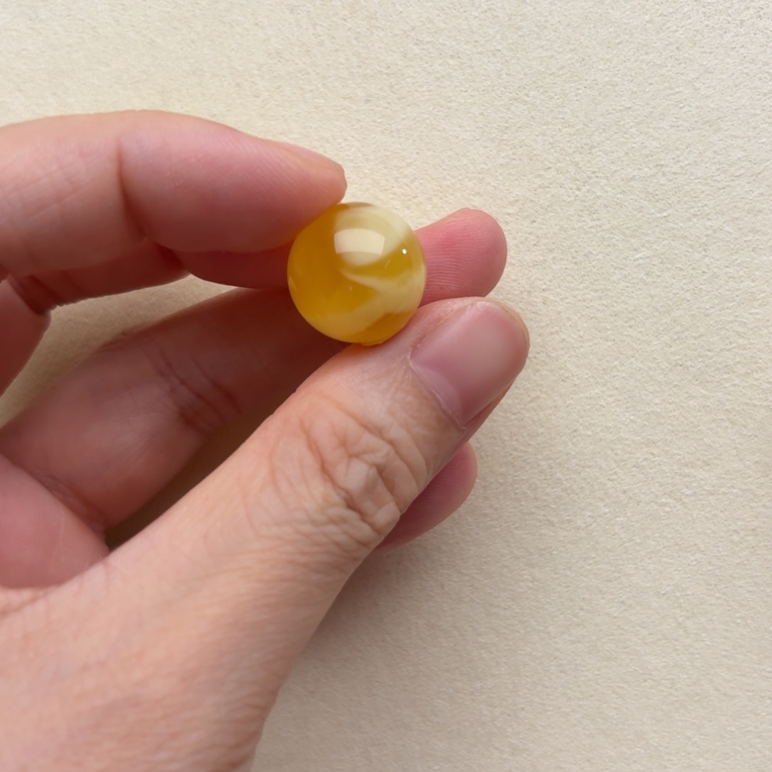 琥珀未镶嵌珠宝奇石609