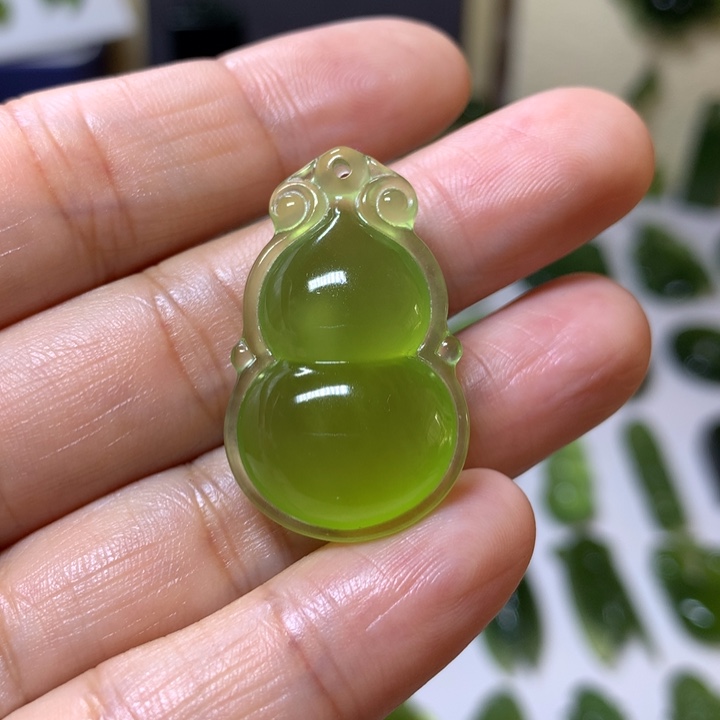 岫玉颈饰未镶嵌吊坠