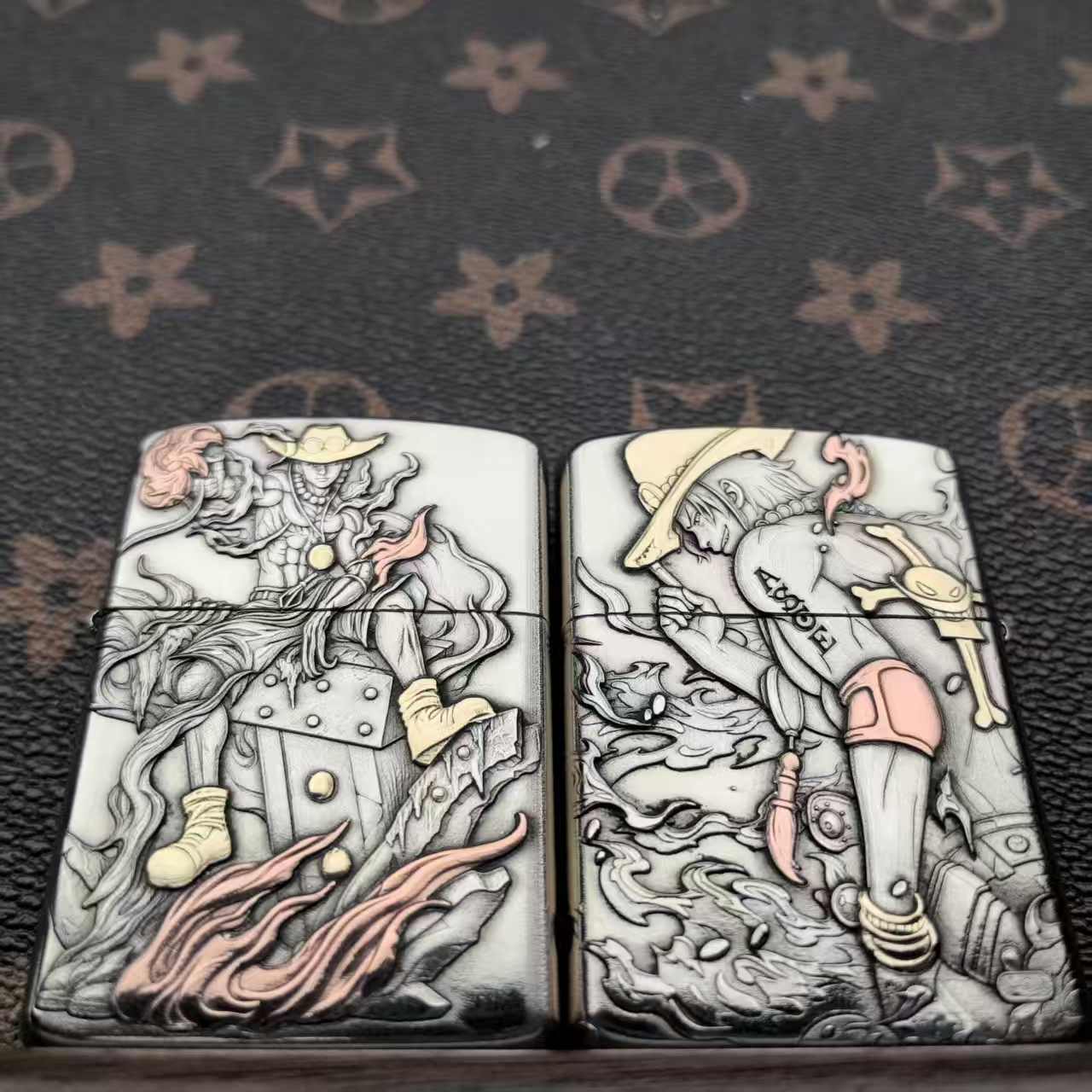 ZORRO2代902S盔甲(火拳艾斯)双面浮雕镶嵌煤油打火机【金蝉工作室】