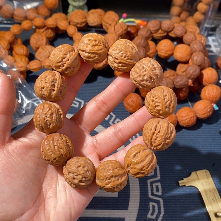 【闪购商品】文玩核桃手串……28