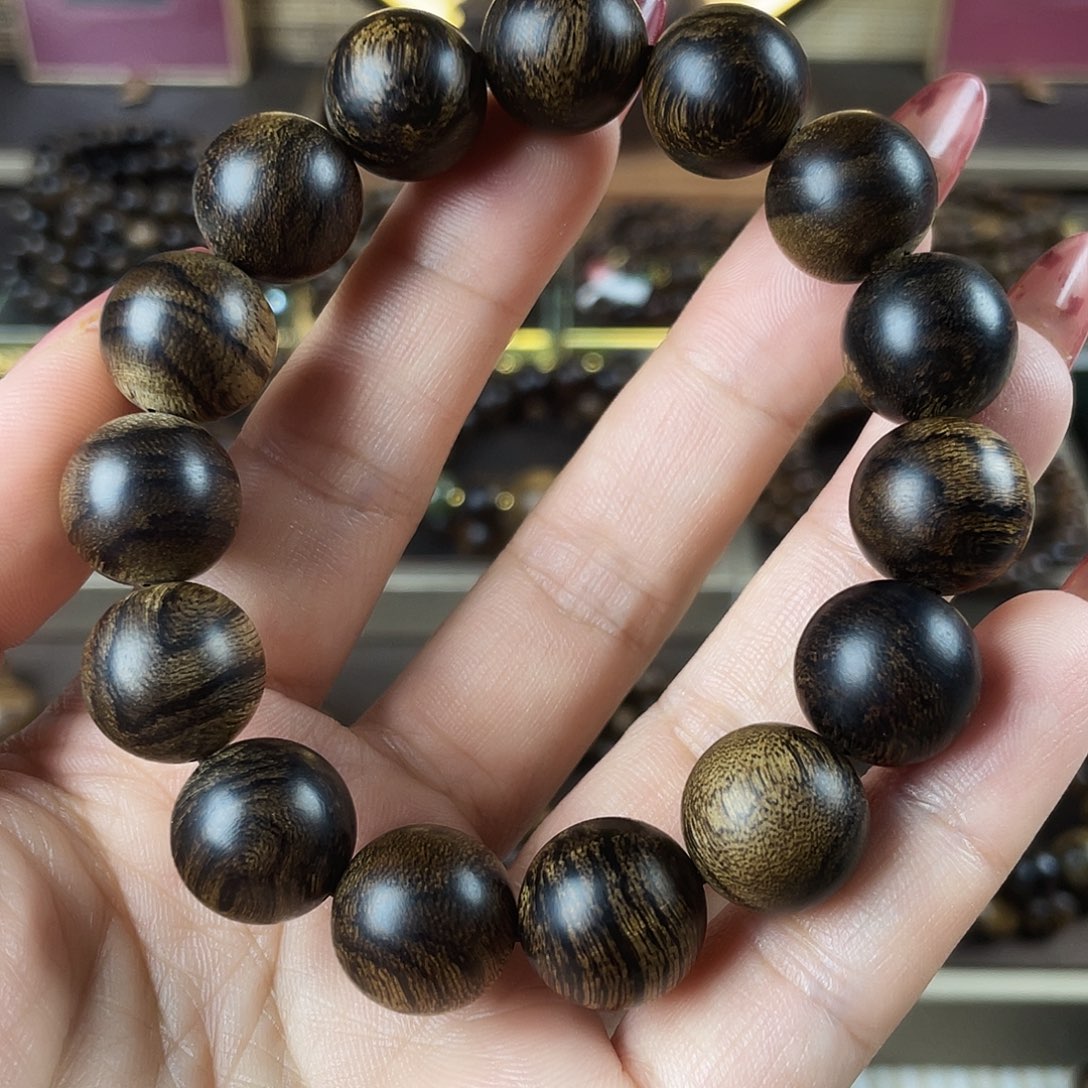 请***仔沉香手串越南芽庄老白棋玉化老料瘤疤虎斑1.4