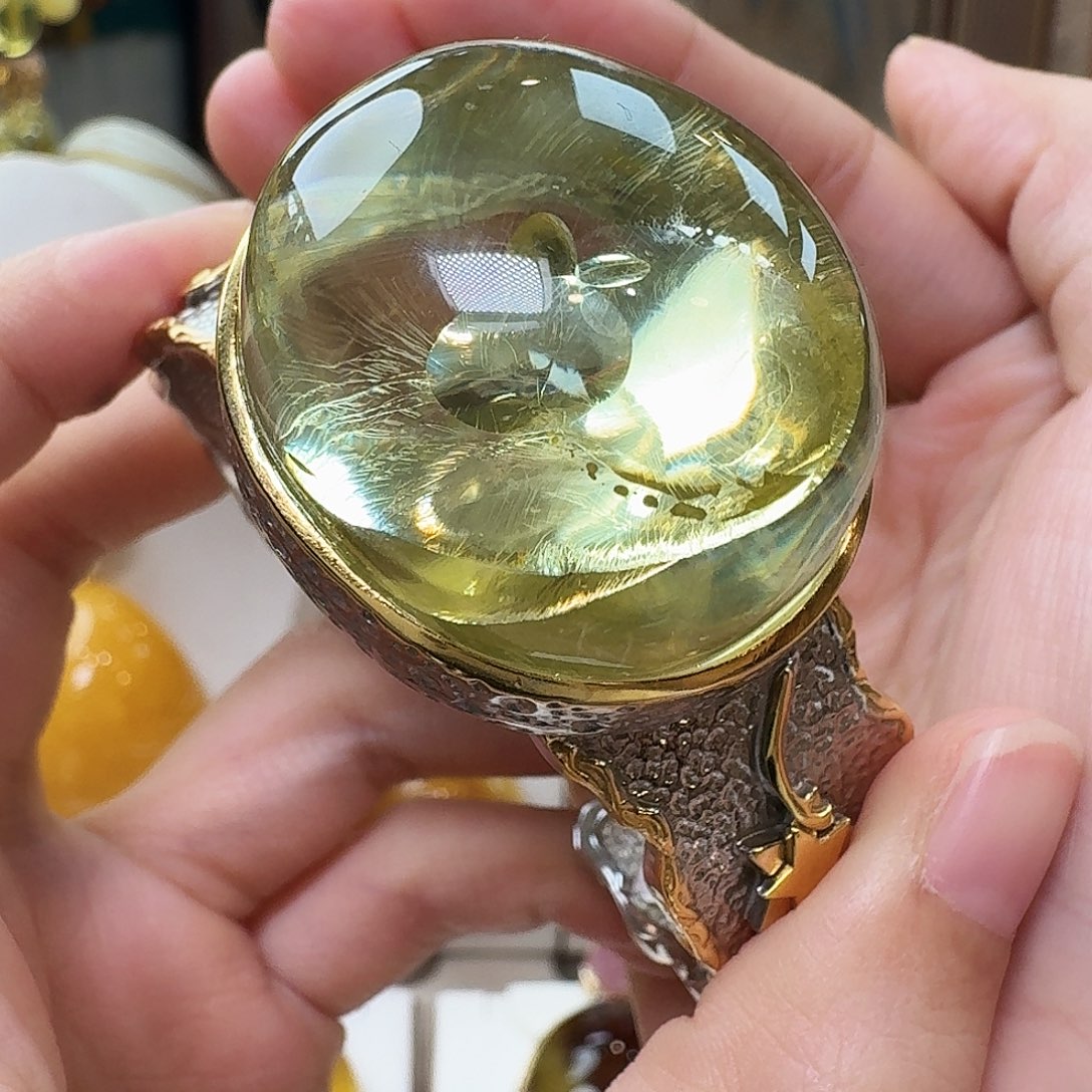 琥珀未镶嵌颈饰手镯