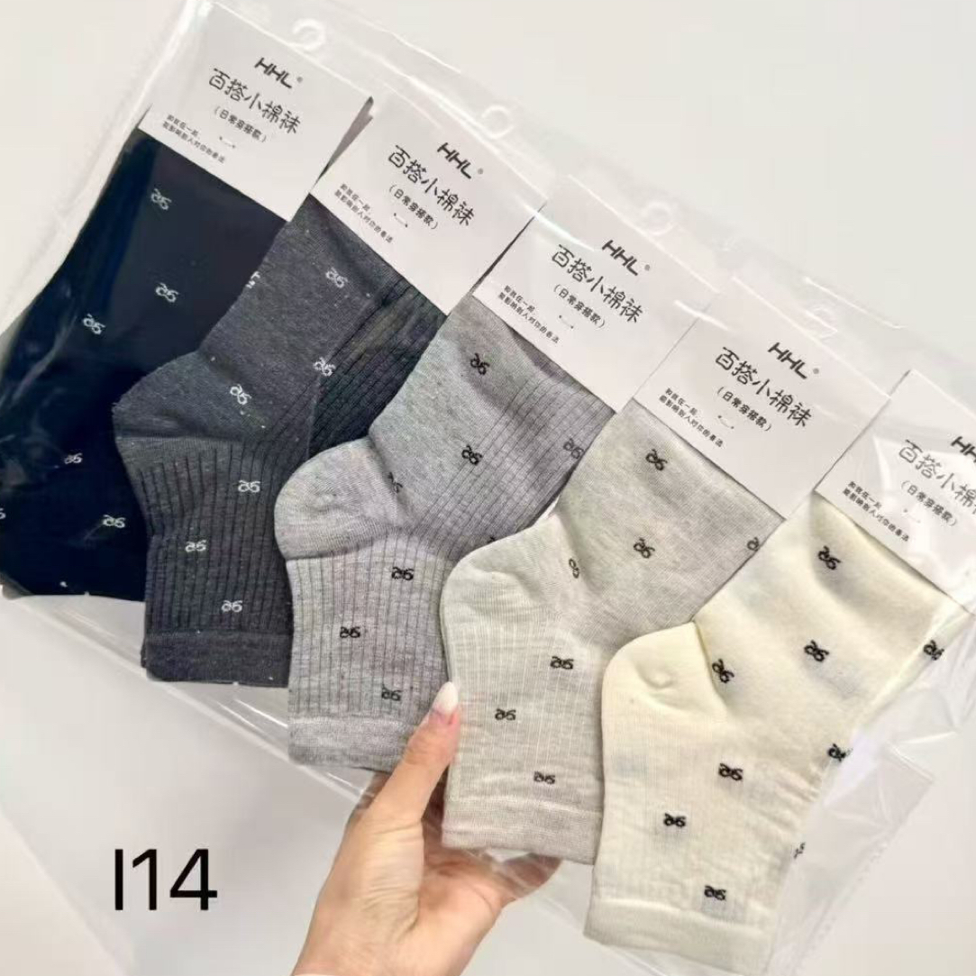 Meiky饼 （福利款） 一包10双 软糯舒适可爱图案透气袜子