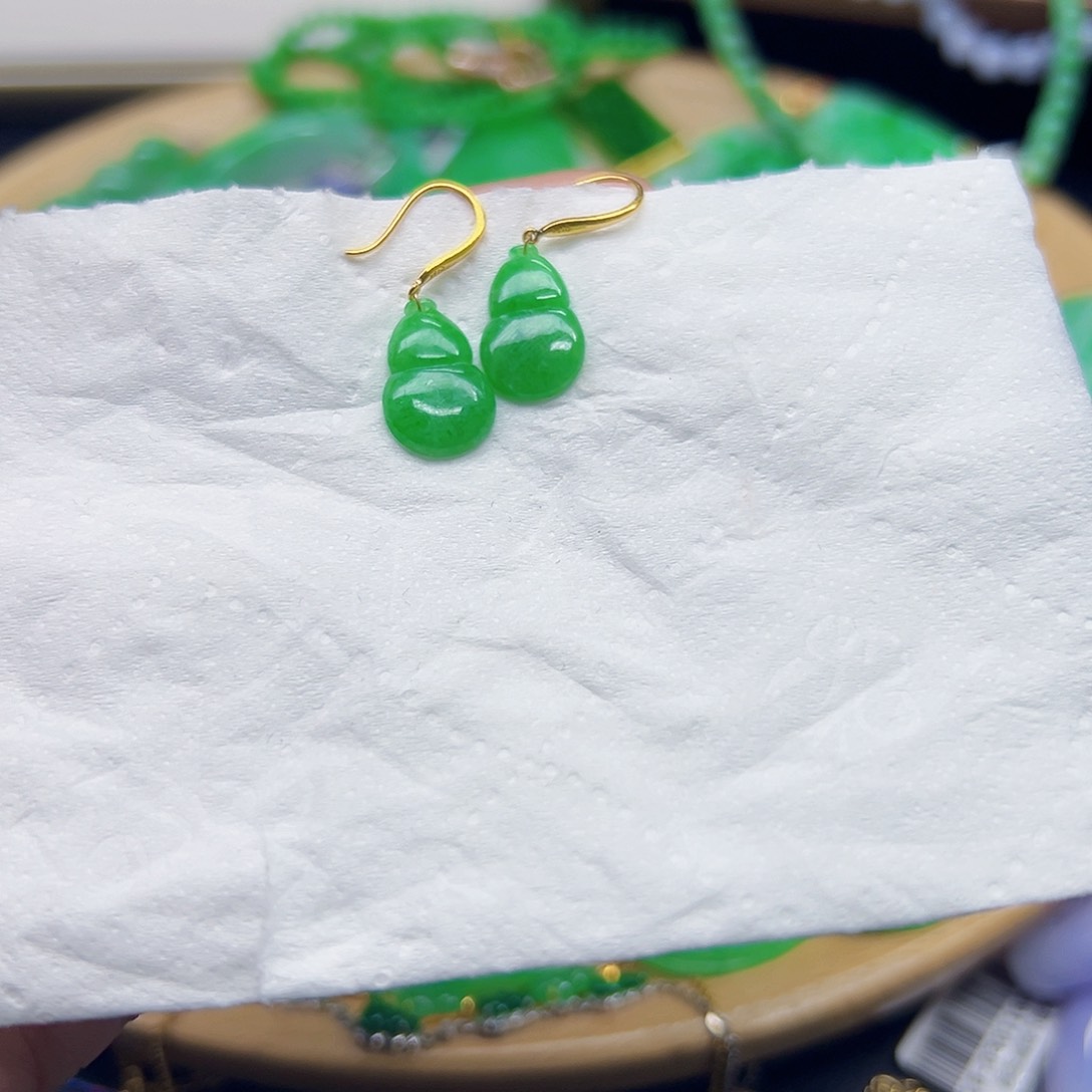 翡翠耳饰18K金镶嵌天然缅料A货一件