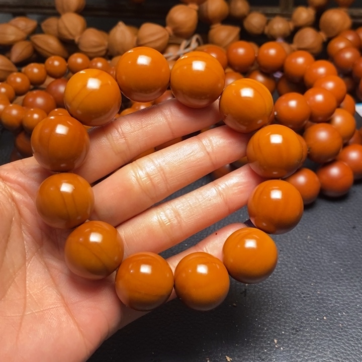 橄榄核吊坠1.95尺寸铁核光珠全品