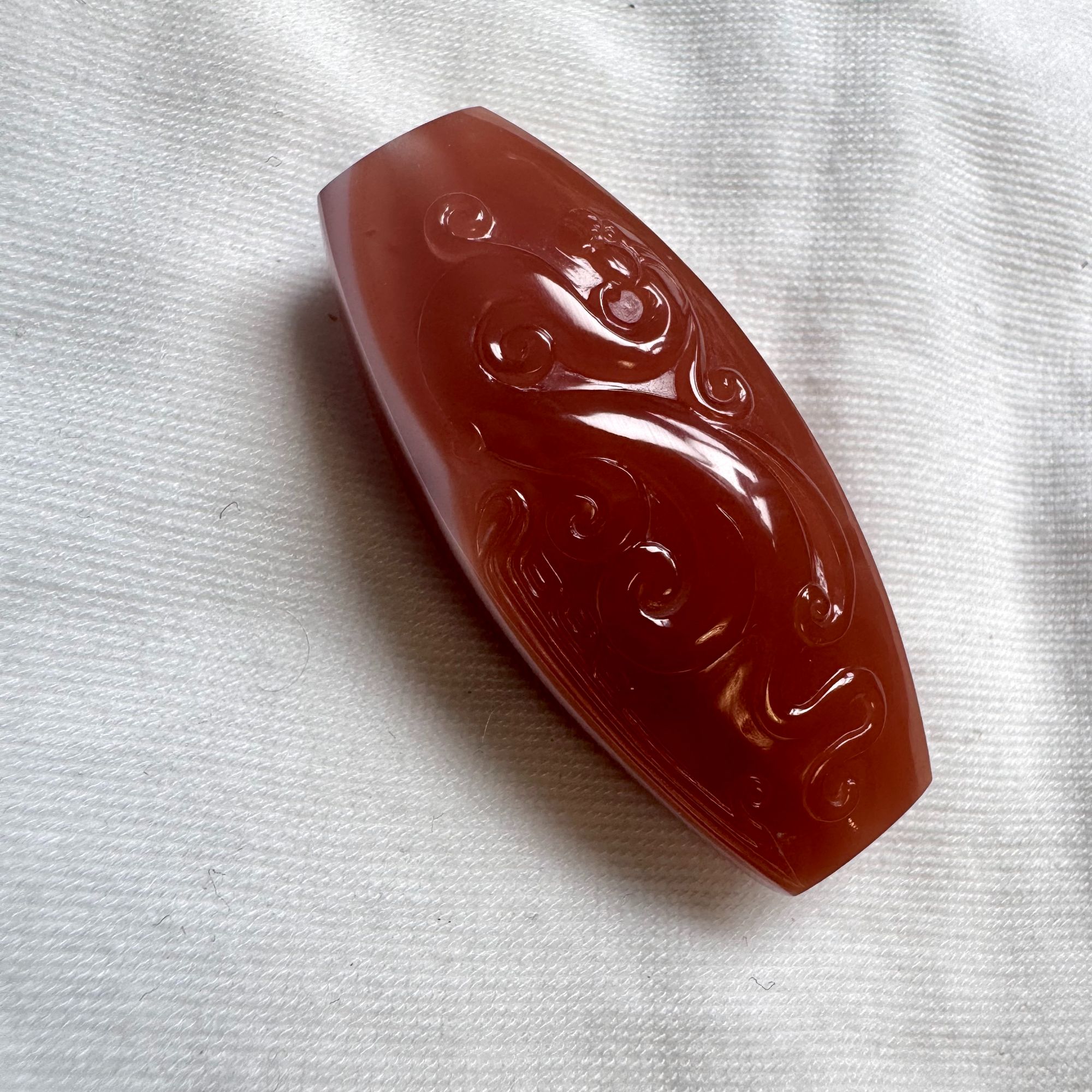 原矿宝山南红雕刻桶珠