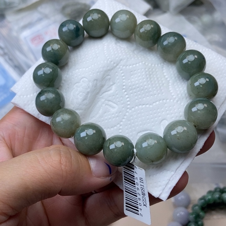 翡翠未镶嵌颈饰123