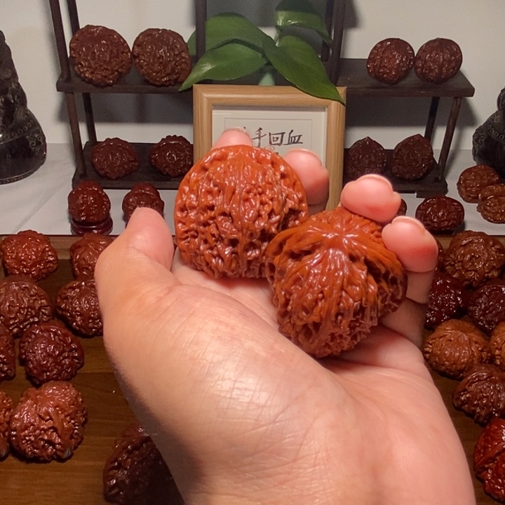 寇***呀文玩核桃吊坠南疆