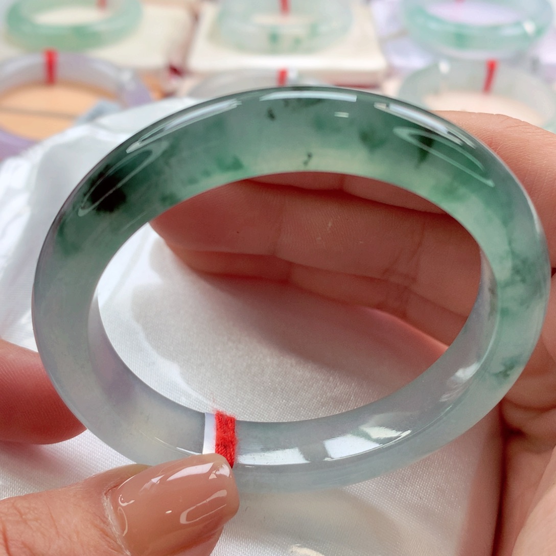 翡翠手镯（贵妃镯）未镶嵌师妹