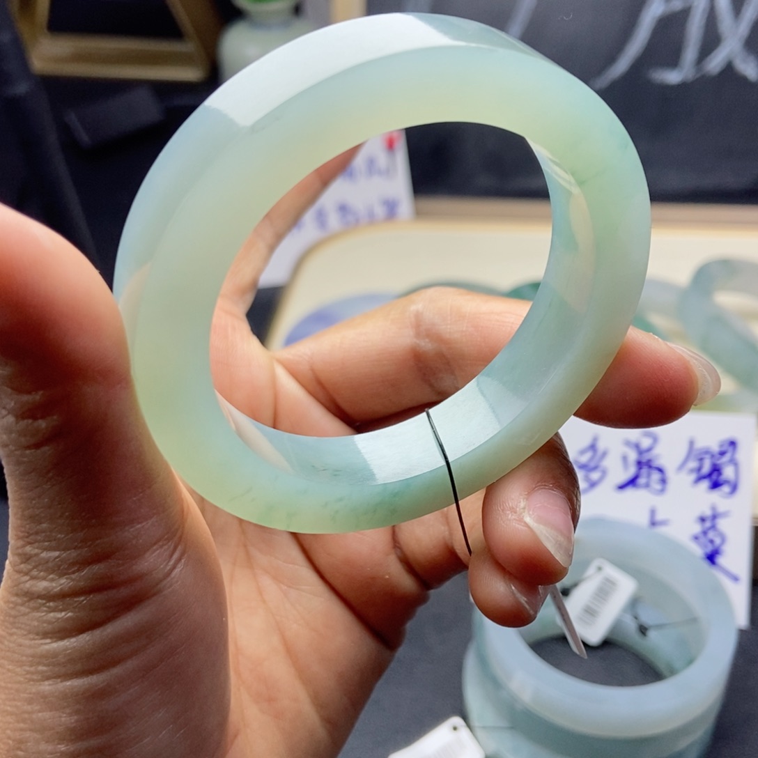 定制翡翠翡翠手镯未镶嵌