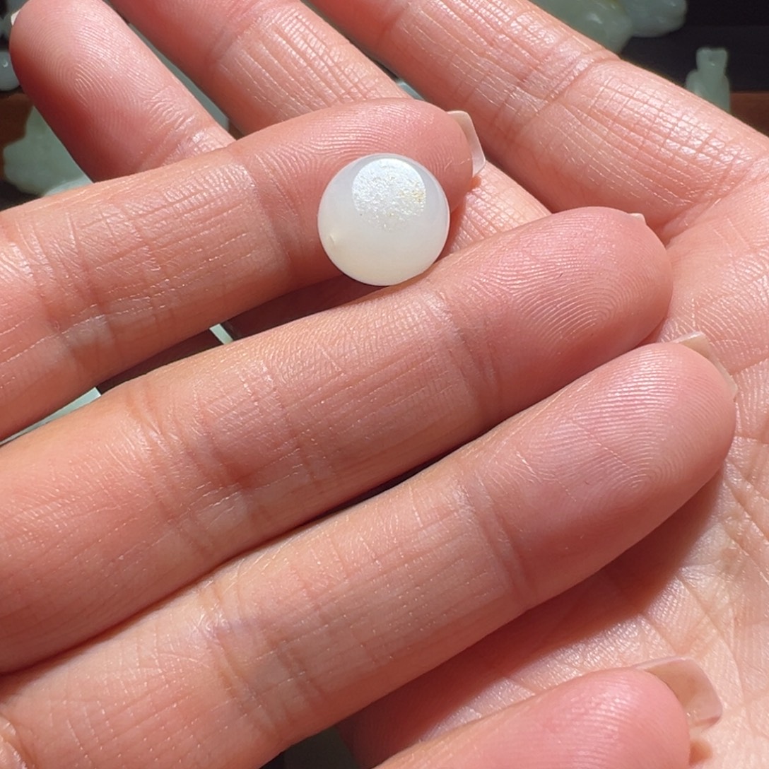 借****和田玉未镶嵌颈饰