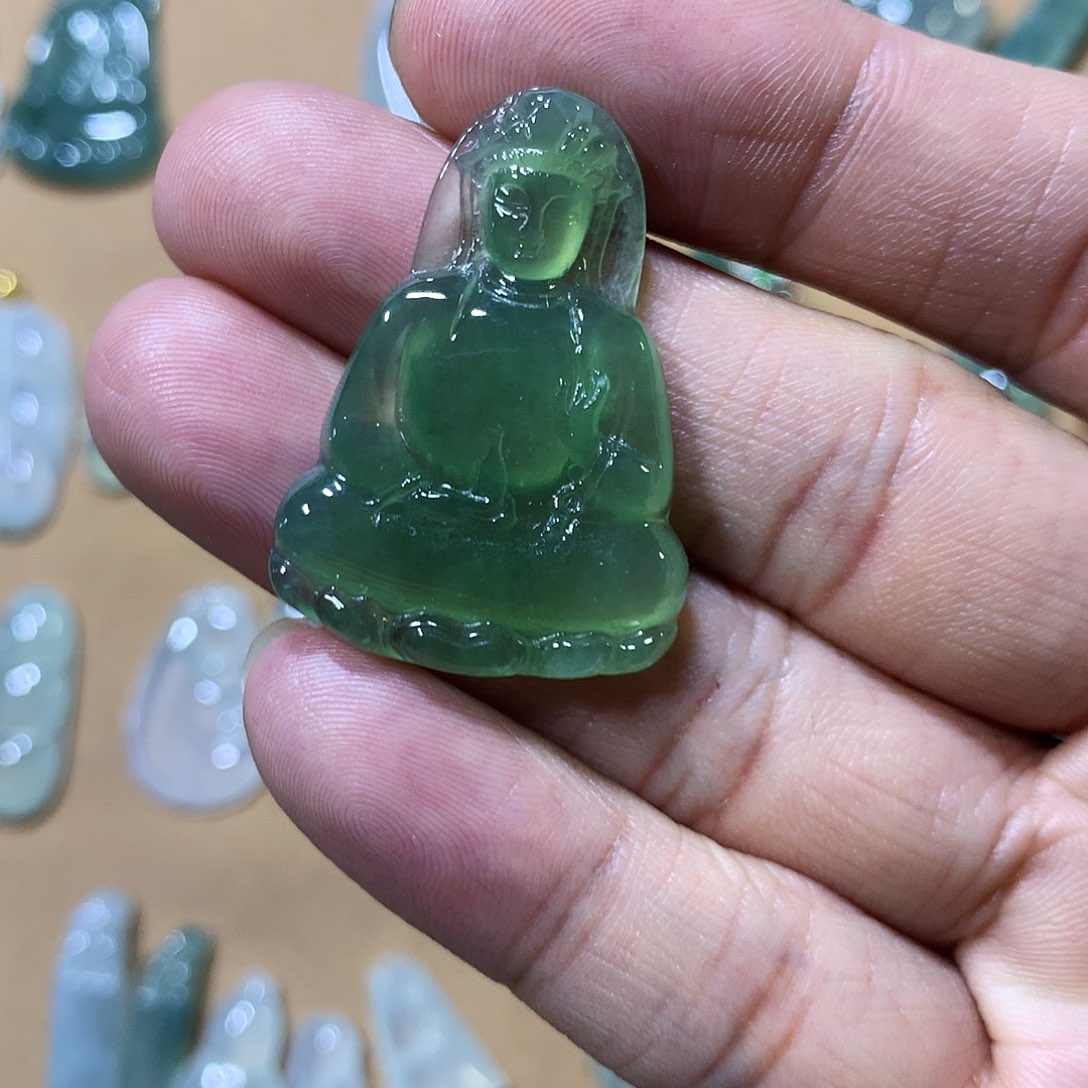 定制翡翠未镶嵌翡翠