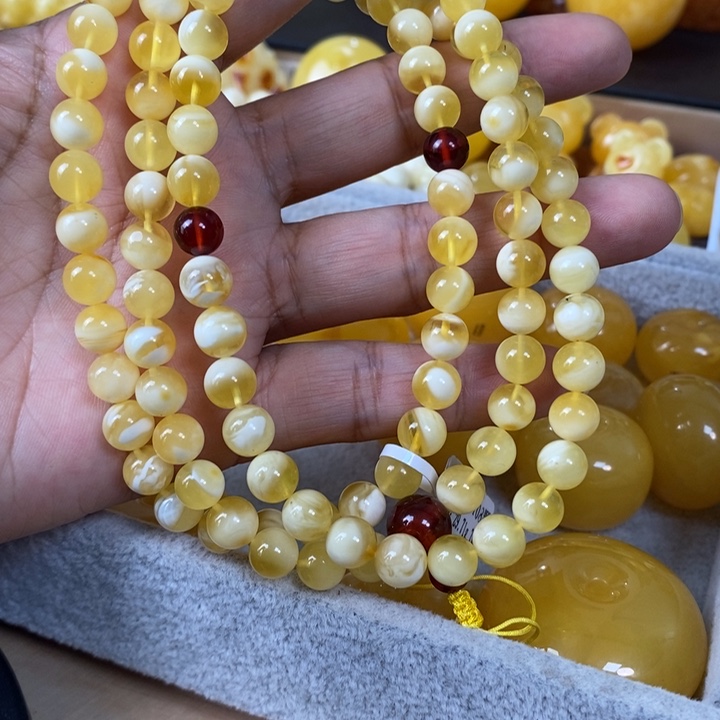 未镶嵌琥珀裸石手链