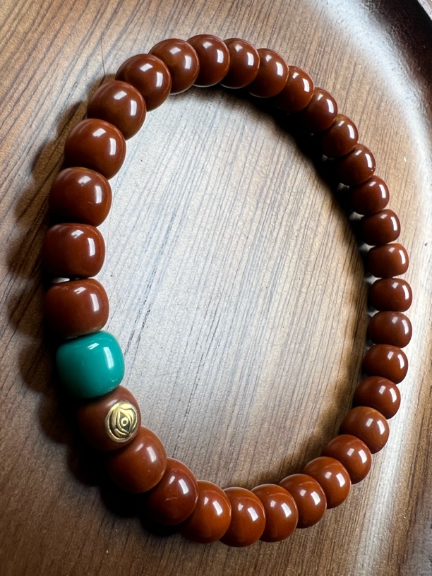 老挝核尖文玩手串